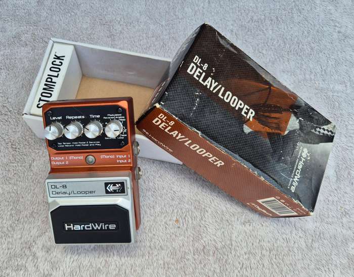 Hardwire DL-8 Delay/Looper Guitar Pedal