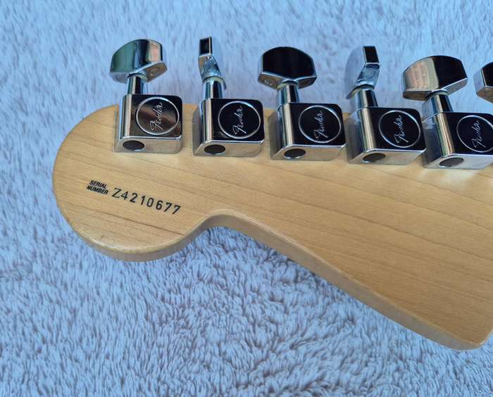 2004 USA Fender Highway One Stratocaster
