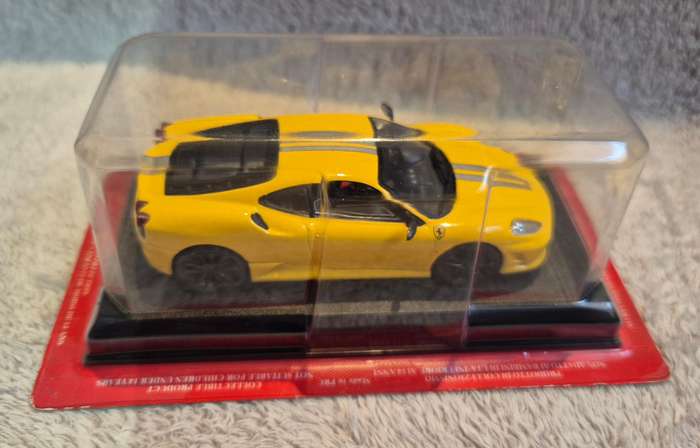 Ferrari Collection 1/43 Ferrari 430 Scuderia