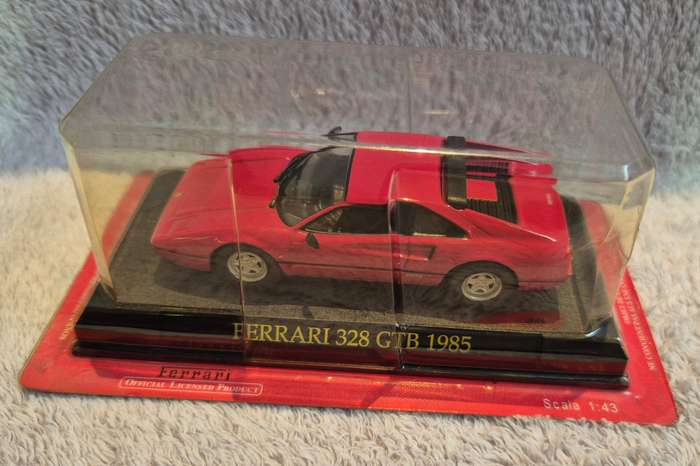 Ferrari Collection 1/43 Ferrari 328 GTB 1985