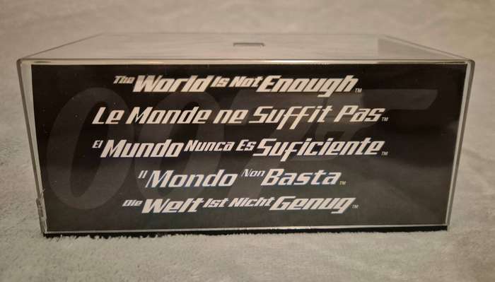 James Bond 007 Q Boat - 1/43 Scale - The World is Not Enough