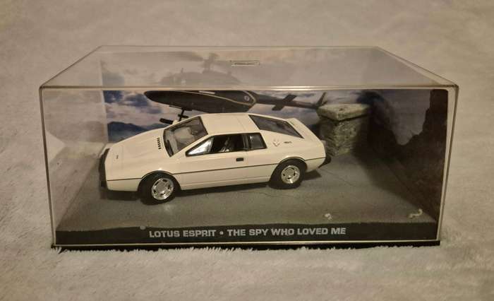 James Bond 007 Lotus Esprit - 1/43 Scale - The Spy Who Loved Me