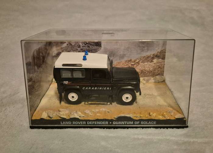 James Bond 007 Land Rover Defender - 1/43 Scale - Quantum of Solace