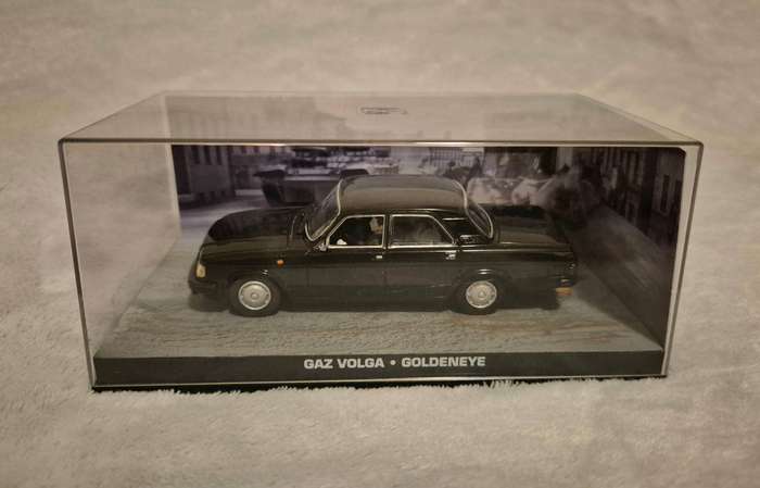 James Bond 007 Gaz Volga - 1/43 Scale - Goldeneye