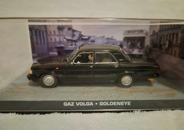 James Bond 007 Gaz Volga - 1/43 Scale - Goldeneye