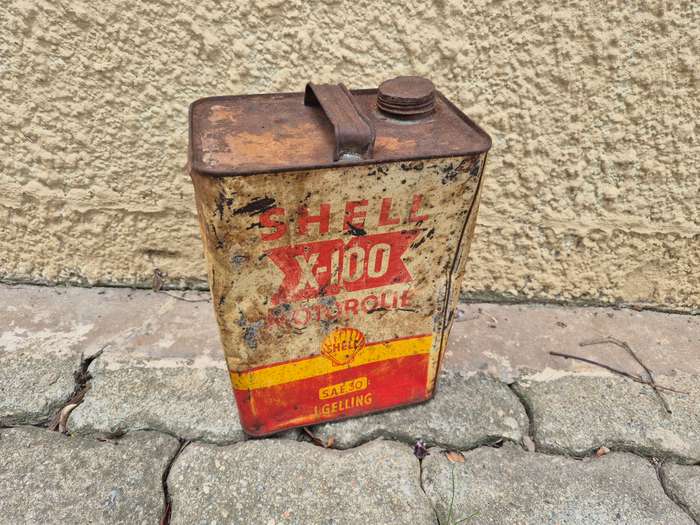 Vintage Shell X100 Oil Can - Collectible