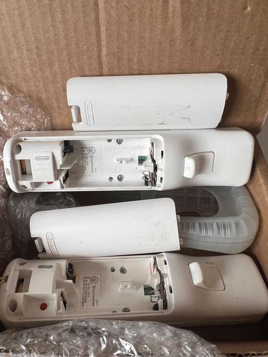 Nintendo Wii Controler broken