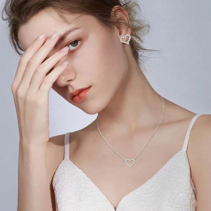 925 Silver CZ Heart Earrings