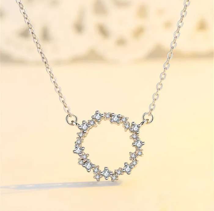 SPECIAL - 925 Silver Wreath Necklace and Earrings