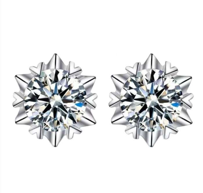 1CT Moissanite Snow Flake Stud Earrings