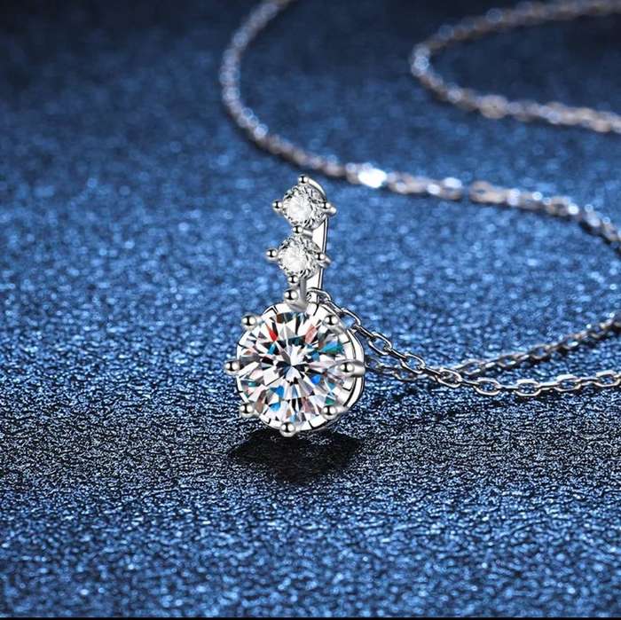 1ct Moissanite Claire Necklace