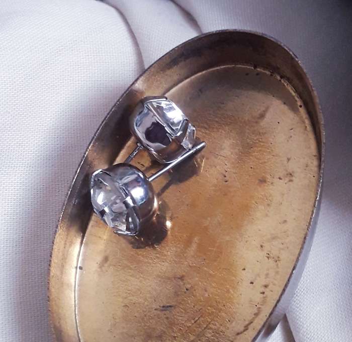 9mm Stud Earrings