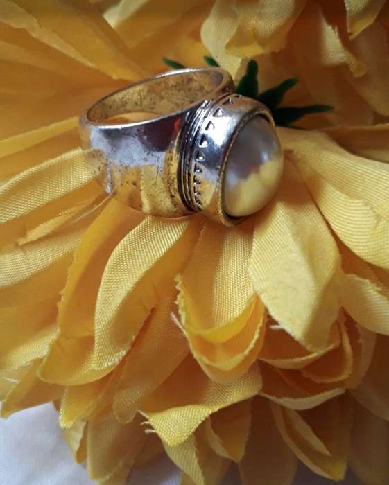 Vintage Faux Pearl Ring