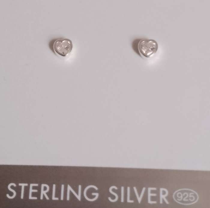 925 Sterling Silver CZ Heart Stud Earrings