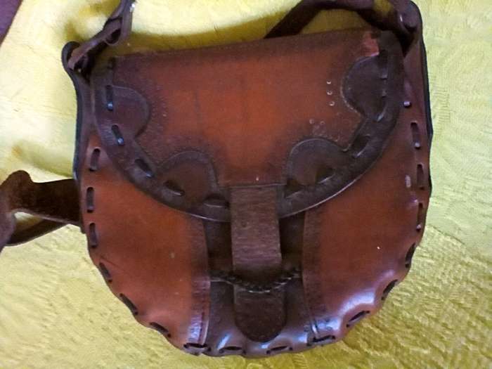 Vintage, genuine leather shoulder bag