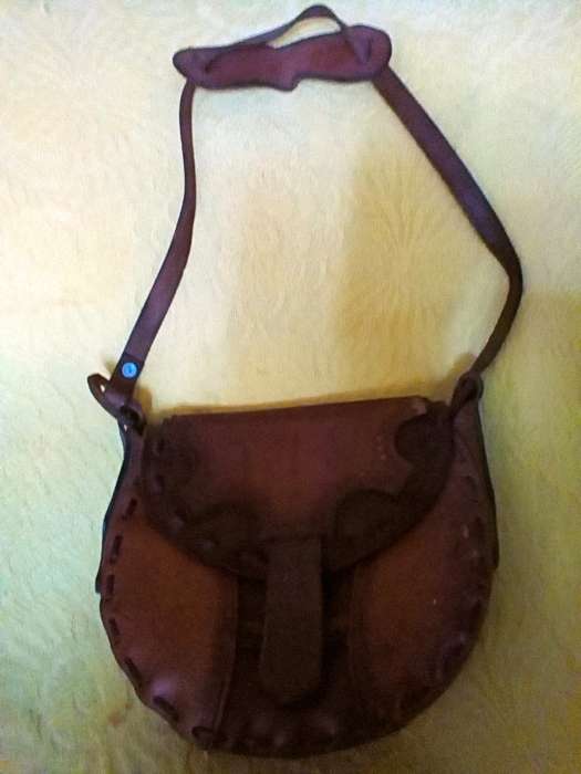 Vintage, genuine leather shoulder bag