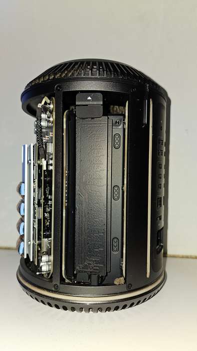 Apple Mac Pro 2013