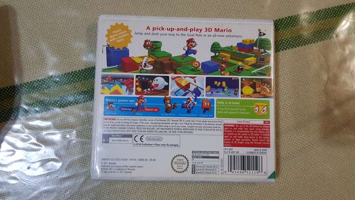 Nintendo 3DS game - Super Mario 3D Land