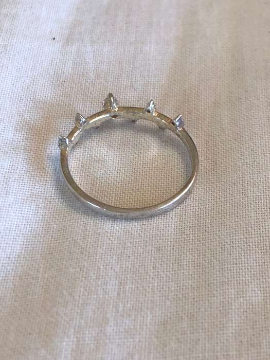 Stunning 925 silver and cubic Zirconia dress ring - 1.5g - Size R