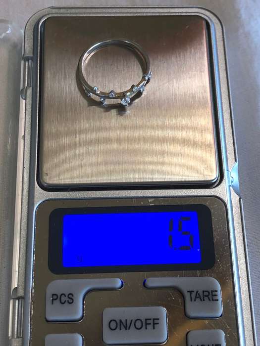 Stunning 925 silver and cubic Zirconia dress ring - 1.5g - Size R