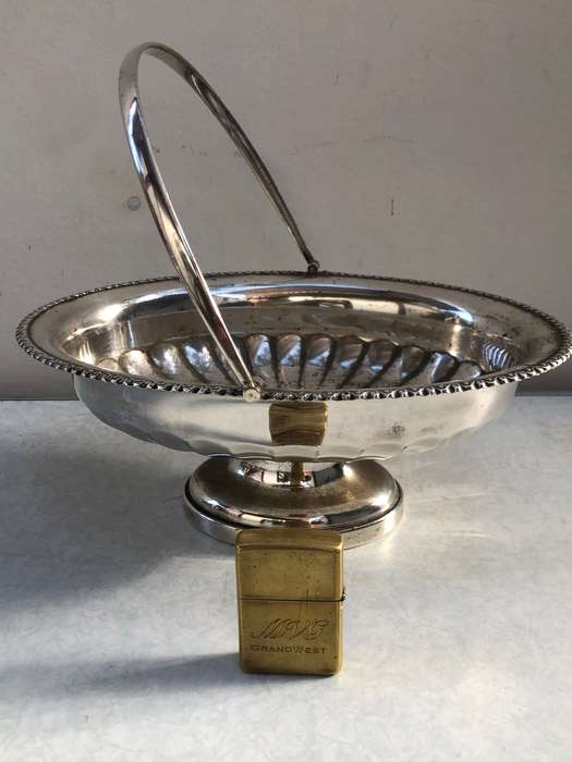 Silver plated centre piece bowl by A.S.P. Co with basket handle