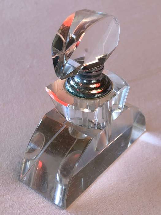 WOW !!!  Stunning vintage crystal perfume scent bottle