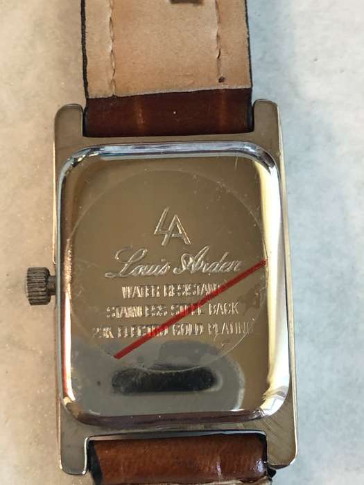 Gorgeous Louis Arden analog quartz ladies watch with leather strap - LIKE NEW