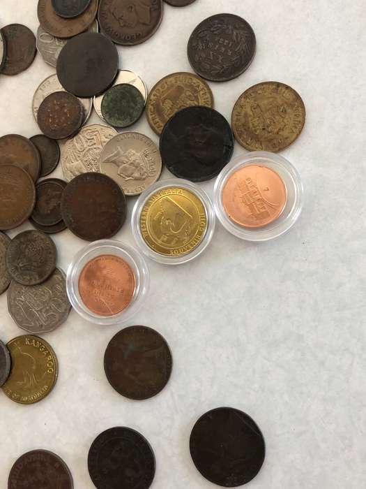 JOB LOT OF OLD WORLD COINS AND TOKENS - CHECK PICTURES