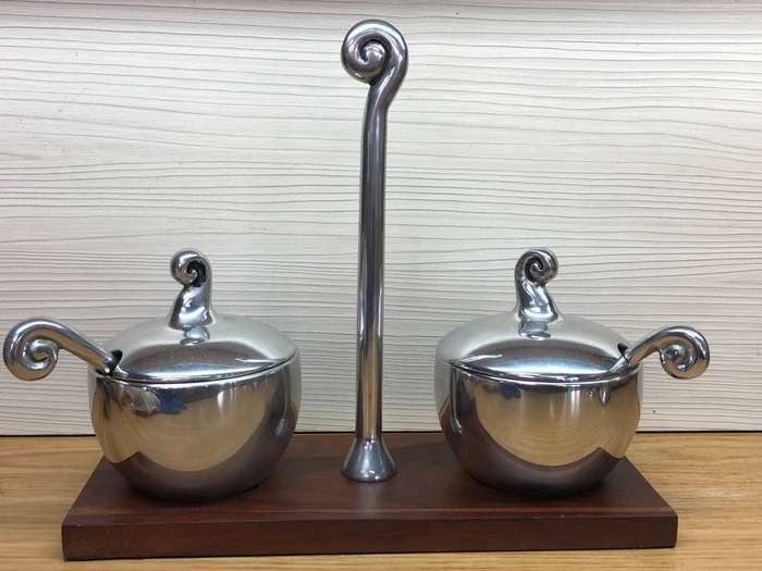 MABI DESIGN - STUNNING METAL JAM SET ON STAND COMPLETE WITH MATCHING SPOONS