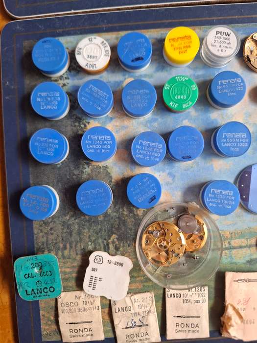 Random Watch Parts (NOT WORKING)