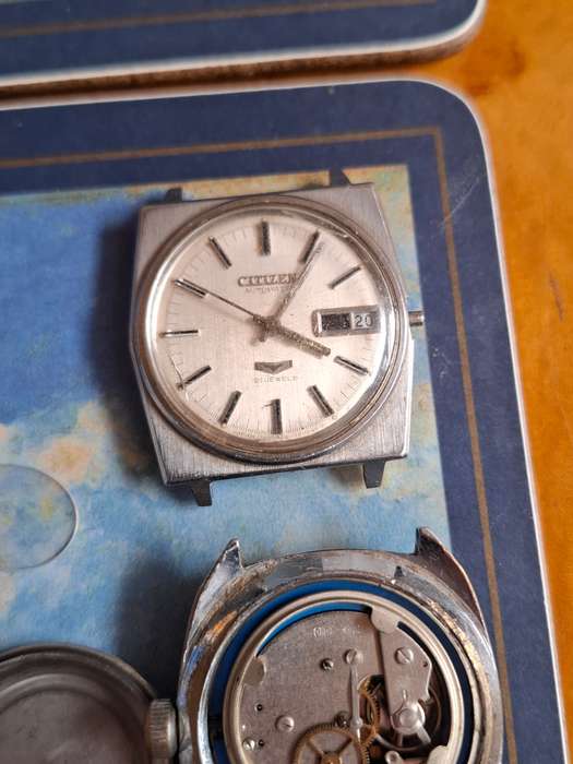 Random Watch Parts (NOT WORKING)