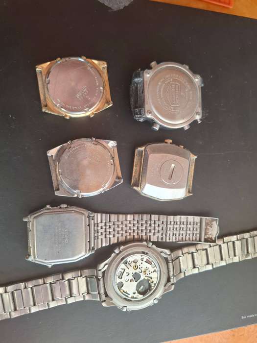 Broken Digital Watches