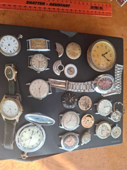 Random Watch Parts (NOT WORKING)