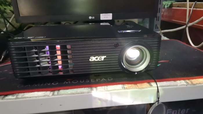 ACER ZOOM PROJECTOR X1261
