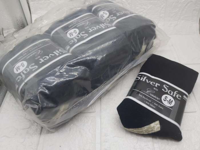 Silver Safe BLACK SMALL -MEDIUM - Anti Bacterial Socks