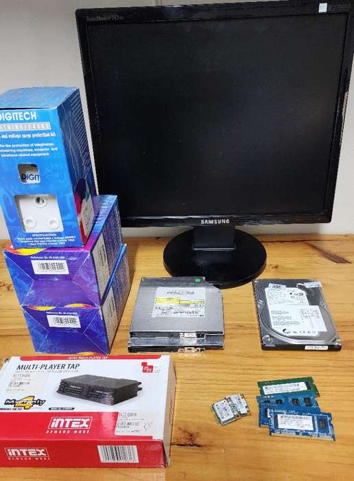 1 x Lot of Various PC/Laptop Components and Misc. Items (READ DESCRIPTION)