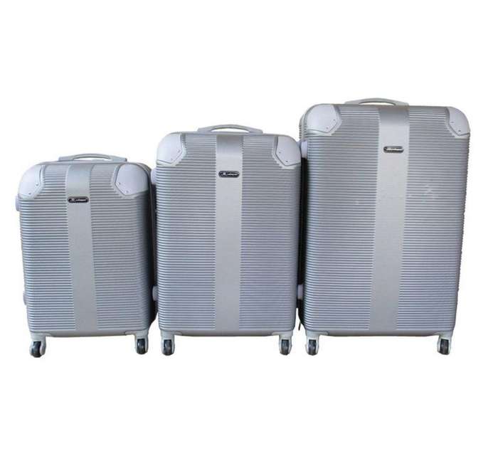 3-Piece Silver Hard Shell Luggage Set with Spinner Wheels, Lock, Interior Divider & Fast SA Delivery