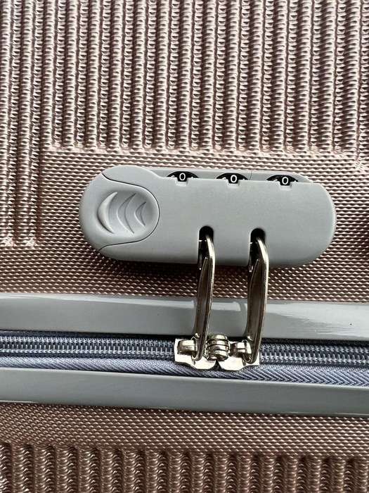 3-Piece Rose Gold Hard Shell Luggage Set with Spinner Wheels, Lock,Lined Interior & Fast SA Delivery
