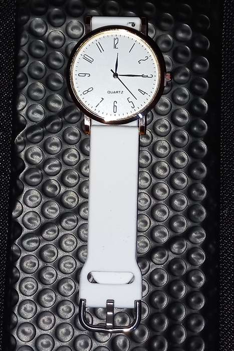 Amazing special - Unisex Stainless Steel Watch with silicone band