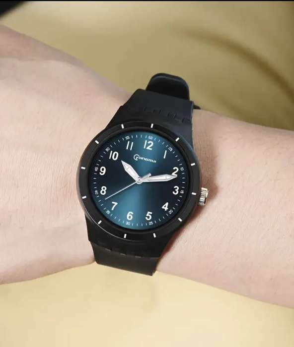 Unisex Luminous Quarts watch