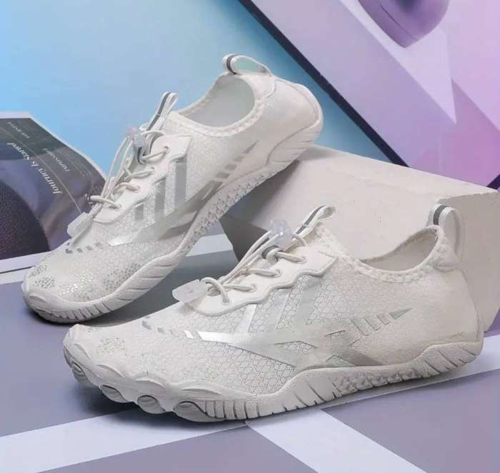 Indoor and water sport gym sneaker