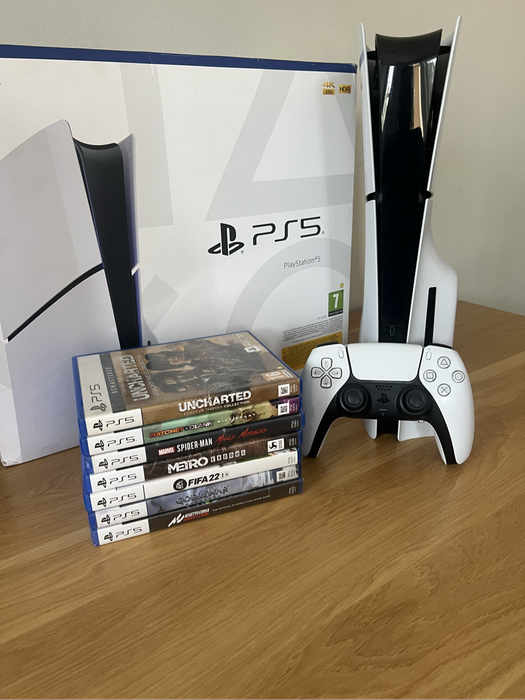 PlayStation 5 Slim Disc Edition + 6 Games  Complete in Box