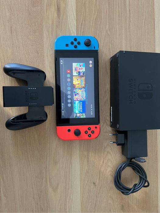 Nintendo Switch Console