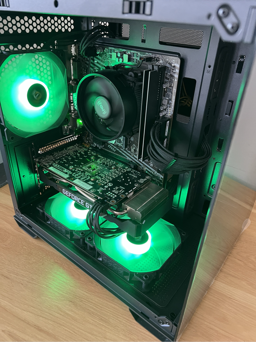 GAMING PC Ryzen 5 3600  GTX 1660 Ti 16GB RAM SSD + ARGB Build