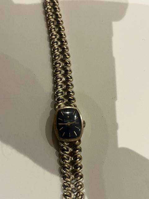 Levrette white gold ladies watch 35,51 grams 18 ct