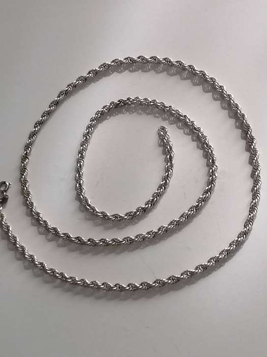 Stunning long 925. silver rope necklace, 4mm wide & 70cm long.