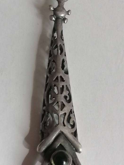 Vintage Sterling Silver black stone earring set, with shepherd hooks.