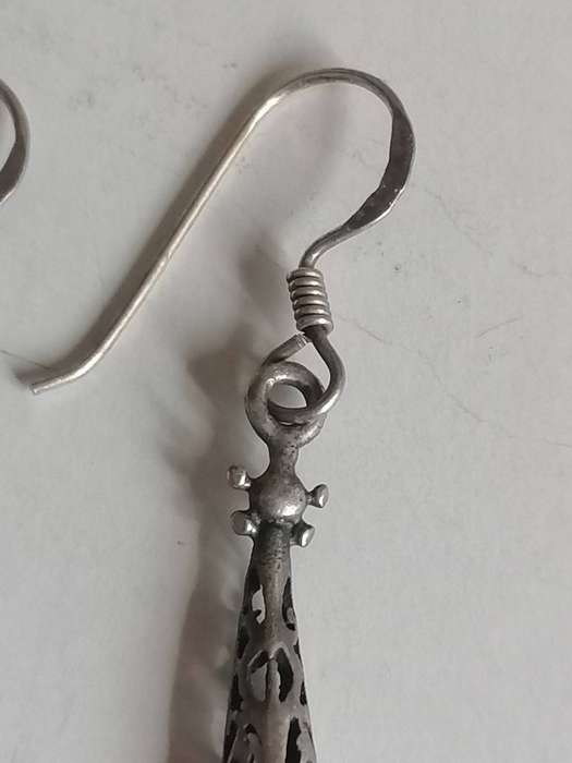 Vintage Sterling Silver black stone earring set, with shepherd hooks.