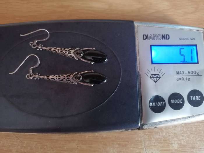 Vintage Sterling Silver black stone earring set, with shepherd hooks.