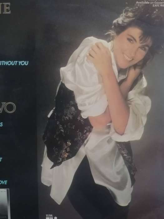 The Best of Laura Branigan,  Vinyl very good.